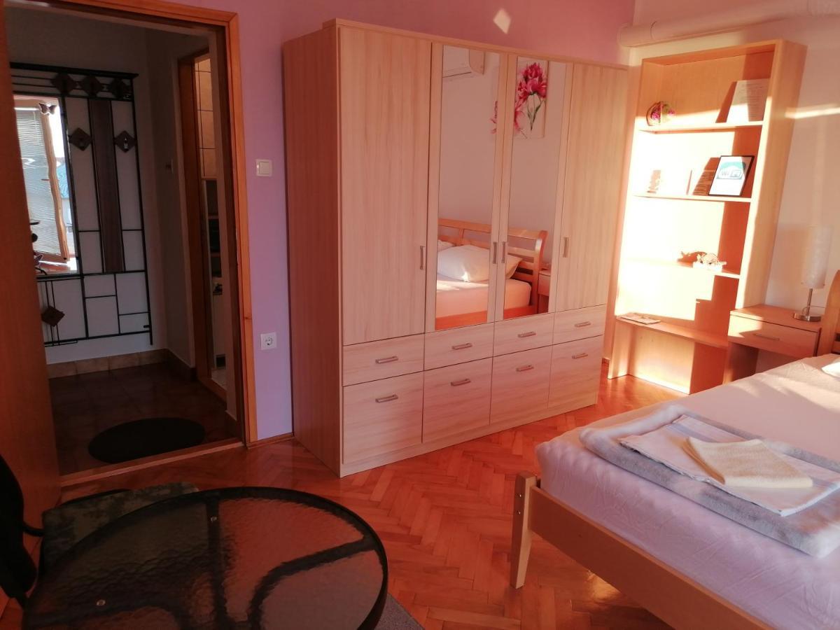 סנג' Guest House Pamela מראה חיצוני תמונה
