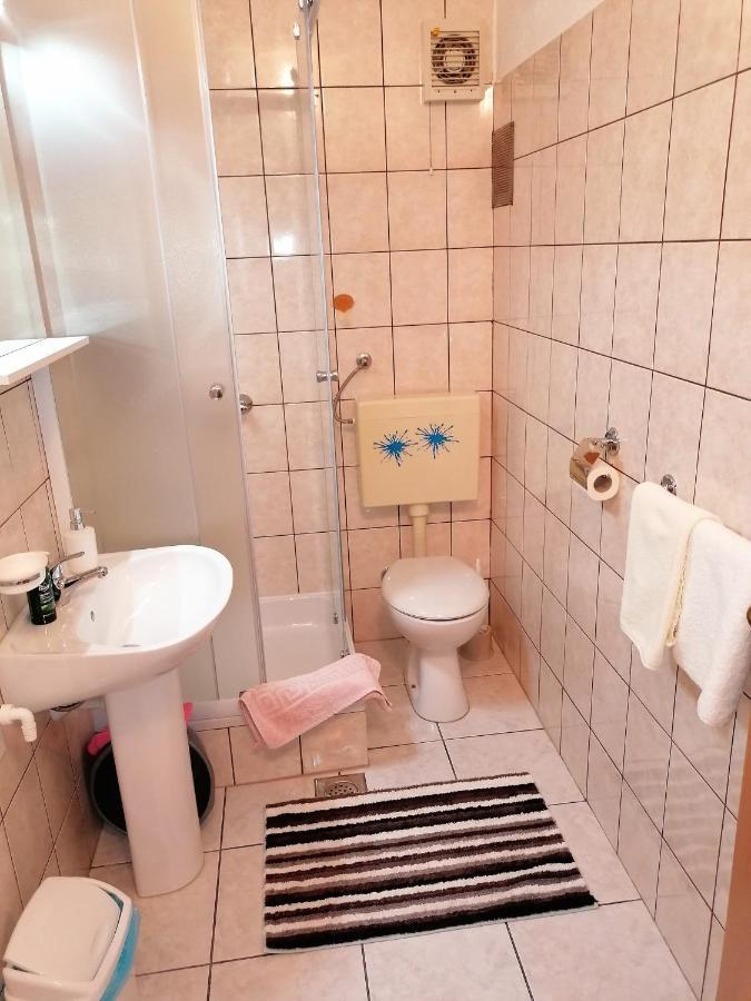 סנג' Guest House Pamela מראה חיצוני תמונה
