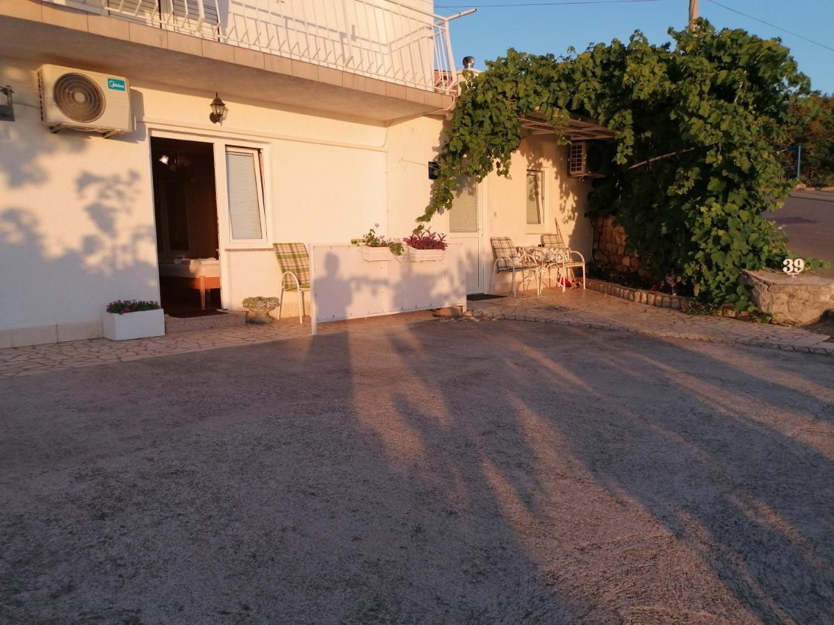סנג' Guest House Pamela מראה חיצוני תמונה
