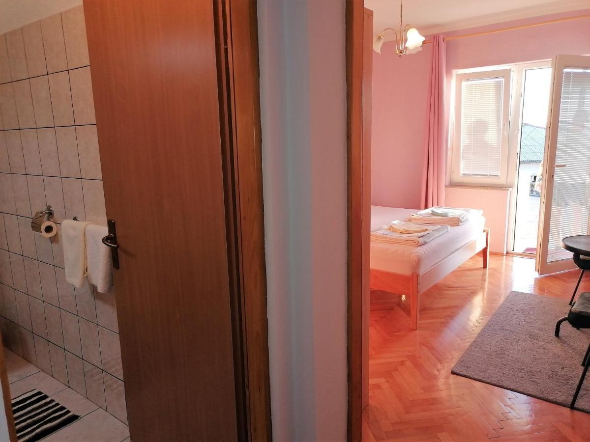 סנג' Guest House Pamela מראה חיצוני תמונה